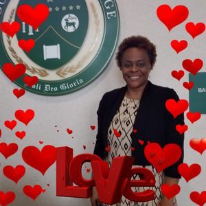 Meet your Posher, Cynthia